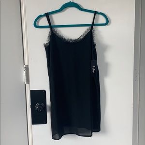 Lulus black lace lined dress